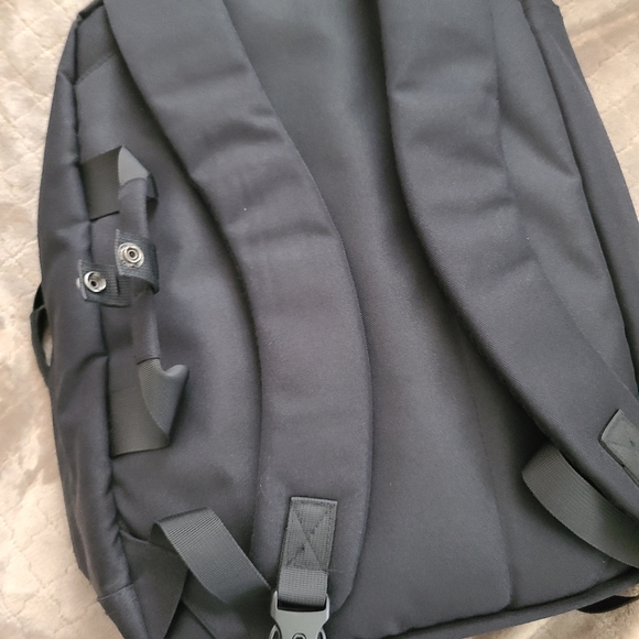 Socko Convertible Laptop Backpack - Picture 6 of 7